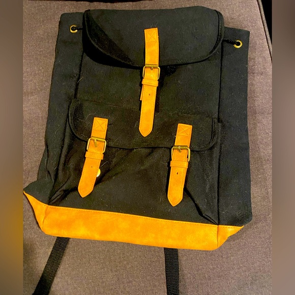 DSW Black and Brown Cute Backpack - Picture 1 of 4